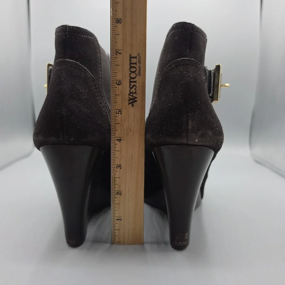 Tory Burch Deanna Booties‎ Womens 10.5 Brown Suede Distressed Wedge Buckles